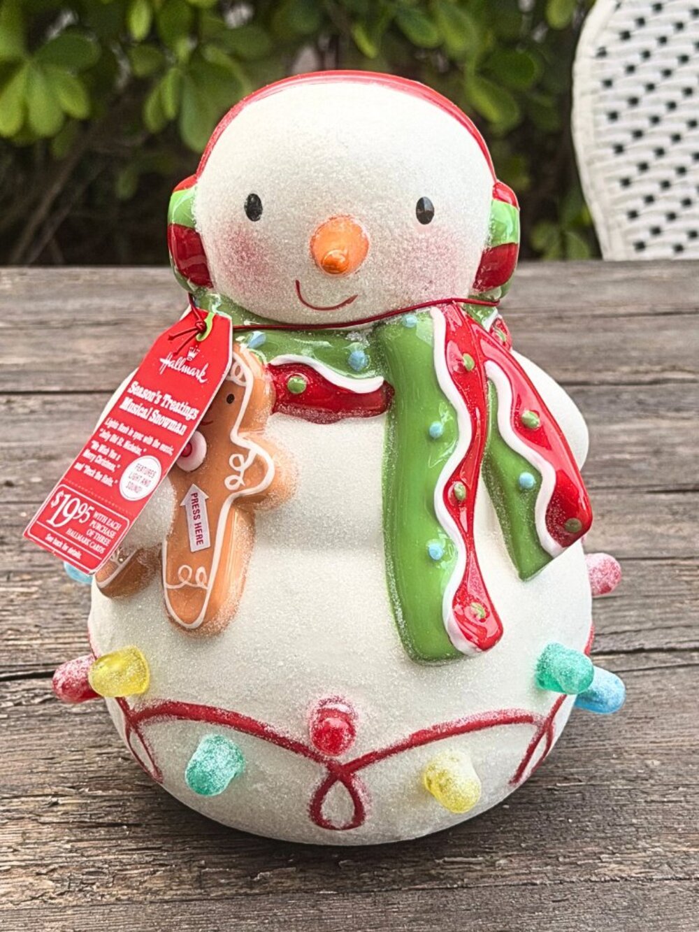 Hallmark Season's Treatings MUSICAL SNOWMAN Gumdrops Lights 2010 Christmas